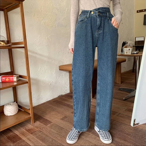 Denim - Asymmetric wide leg straight Jeans